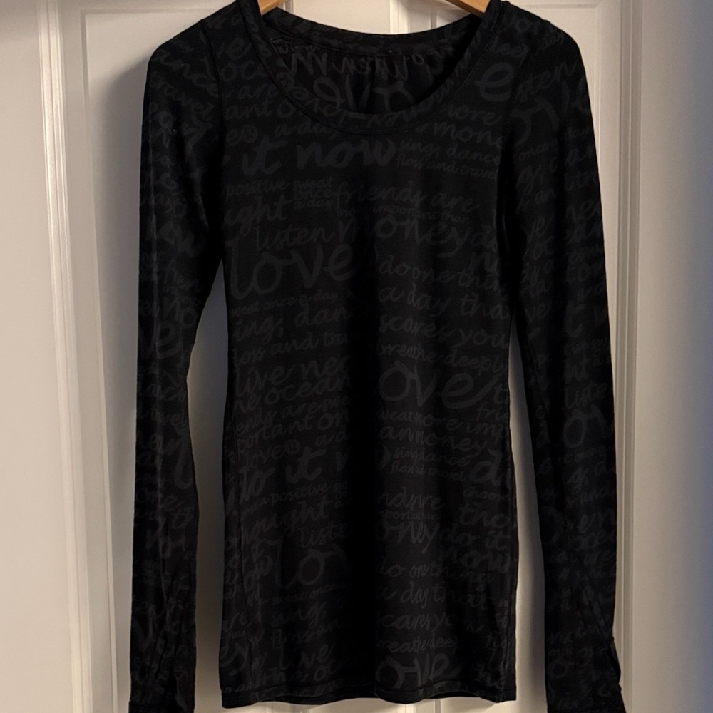RARE FIND
lululemon athletica Manifesto Long sleeve Tee